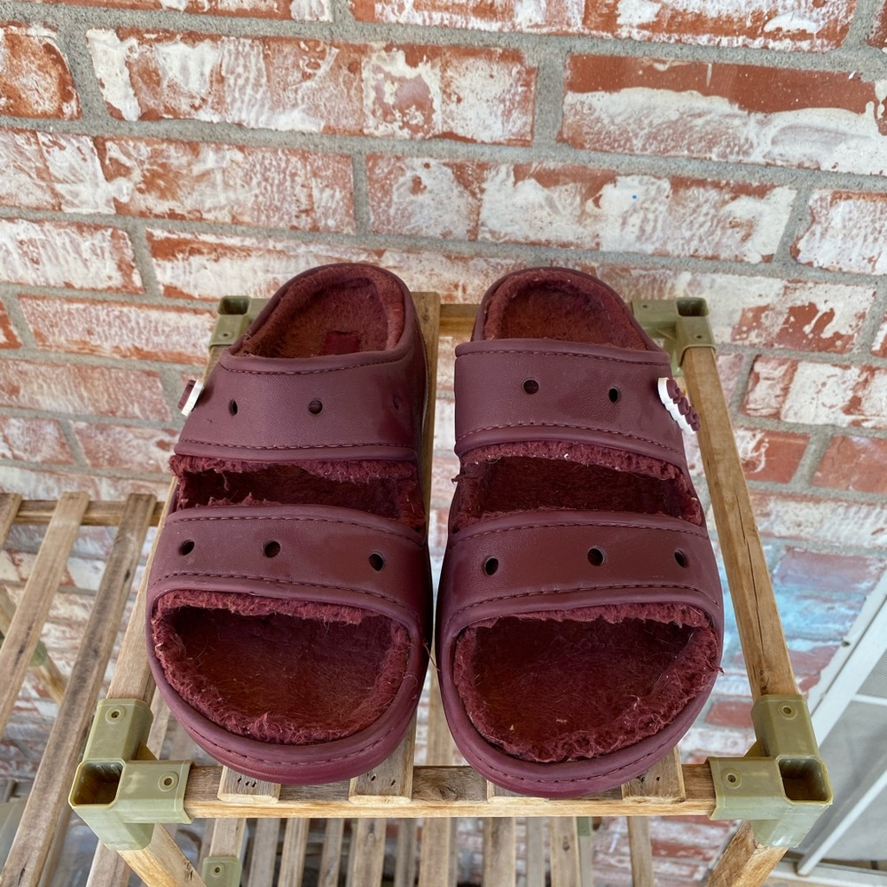 Croc slides size 8 women’s